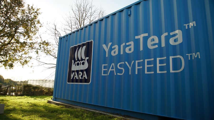 redimensioné YaraTera_Easyfeed 2.JPG